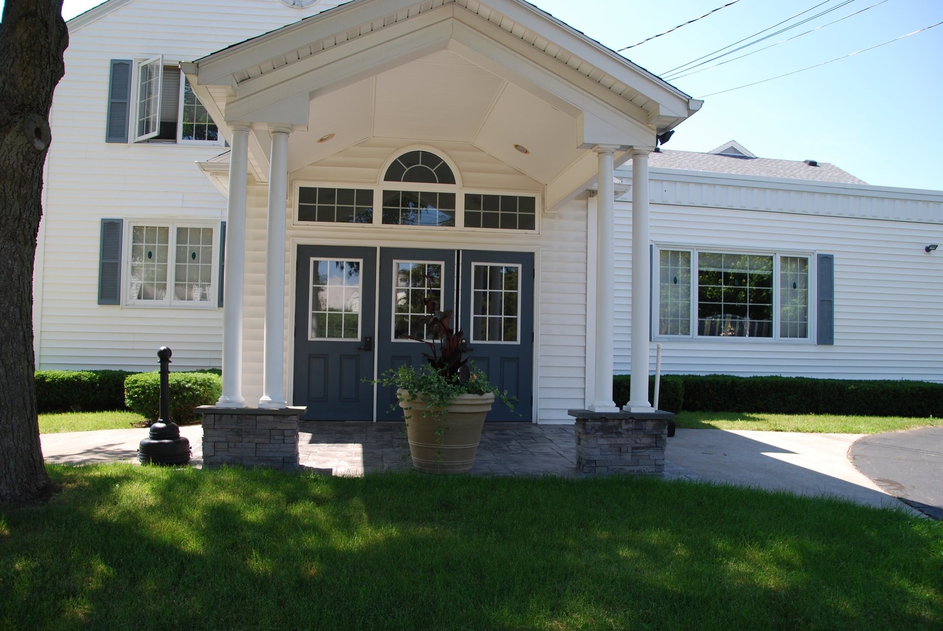 Harloff Funeral Home